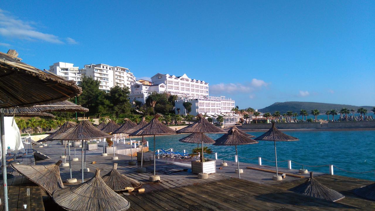 White Residence Apartament Saranda Dış mekan fotoğraf